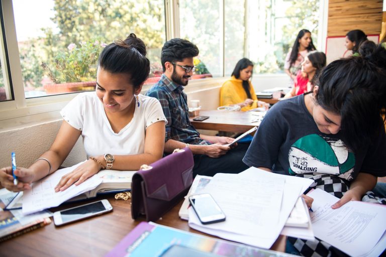 Cómo cambiarte de carrera dentro de la UNAB y qué requisitos piden